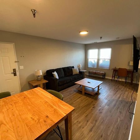 Aksarben 1 Bedroom-Close To I-80 Омаха Екстериор снимка