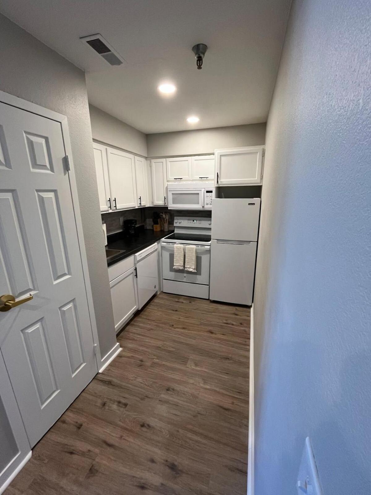 Aksarben 1 Bedroom-Close To I-80 Омаха Екстериор снимка