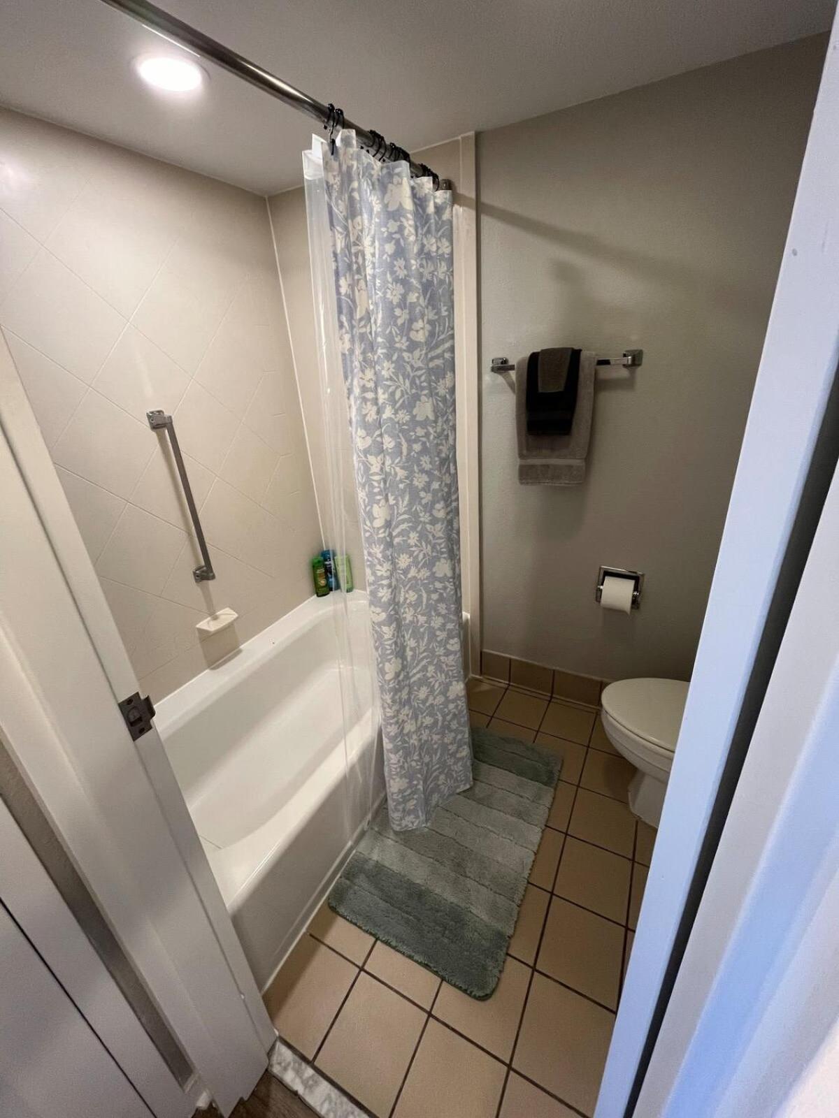 Aksarben 1 Bedroom-Close To I-80 Омаха Екстериор снимка